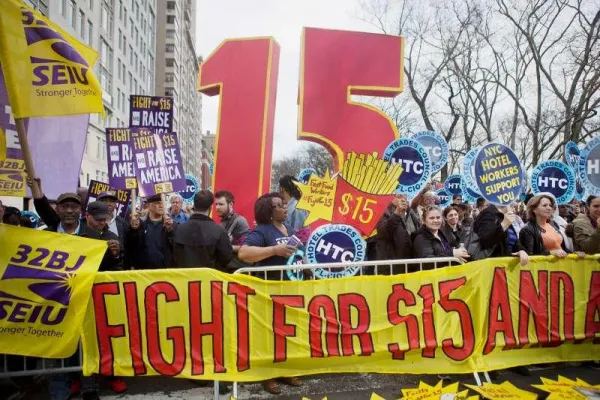 162911_em_wageprotest.jpg