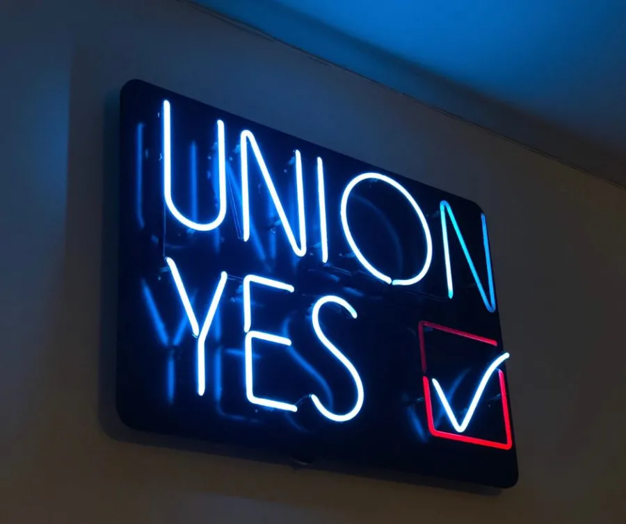 Union Yes sign